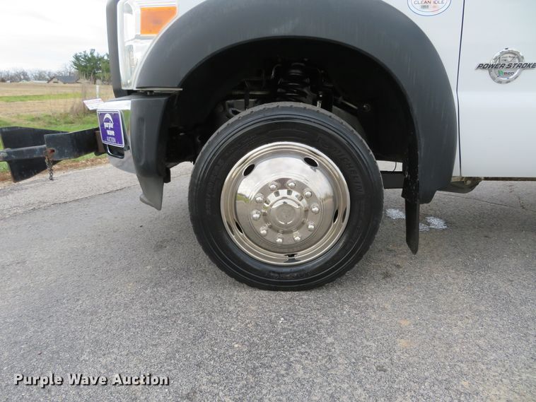 image for item DI3906 2011 Ford F550 Super Duty XL  chip bed truck