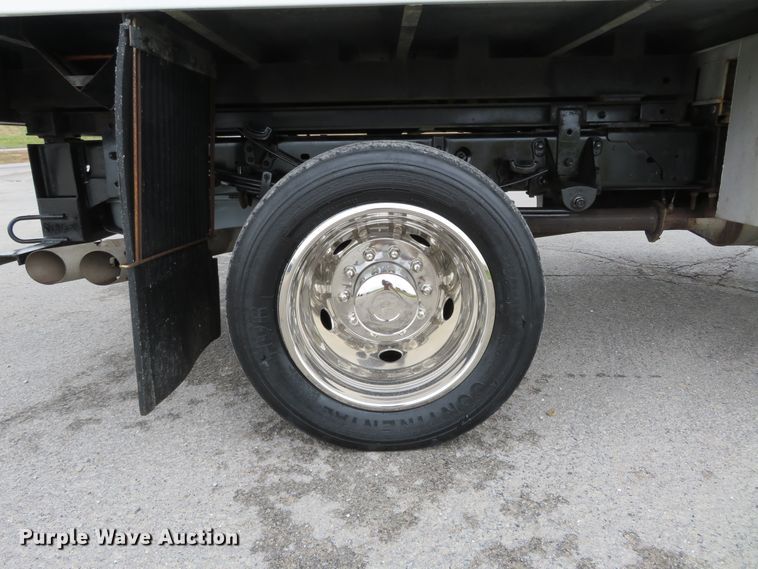 image for item DI3906 2011 Ford F550 Super Duty XL  chip bed truck