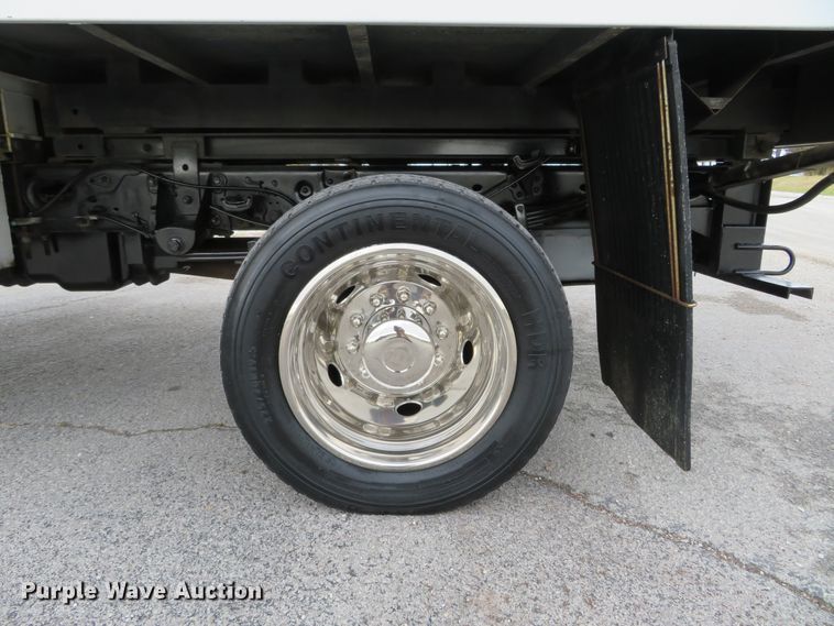 image for item DI3906 2011 Ford F550 Super Duty XL  chip bed truck