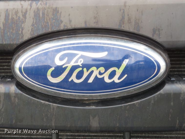 image for item DI3906 2011 Ford F550 Super Duty XL  chip bed truck