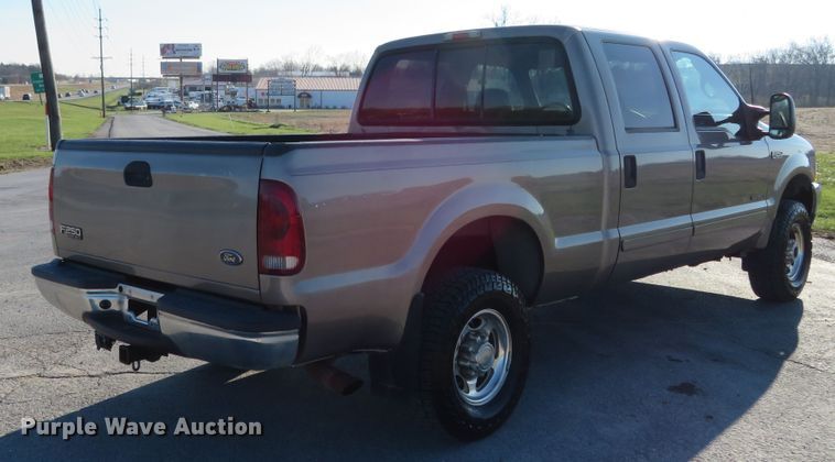 image for item DI3917 2002 Ford F250 Super Duty Lariat  Crew Cab pickup truck