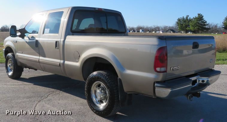 image for item DI3917 2002 Ford F250 Super Duty Lariat  Crew Cab pickup truck