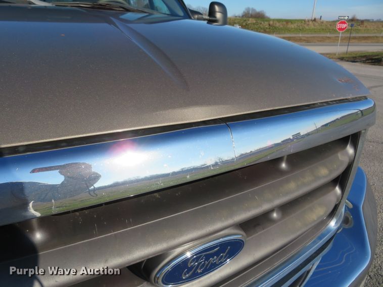 image for item DI3917 2002 Ford F250 Super Duty Lariat  Crew Cab pickup truck