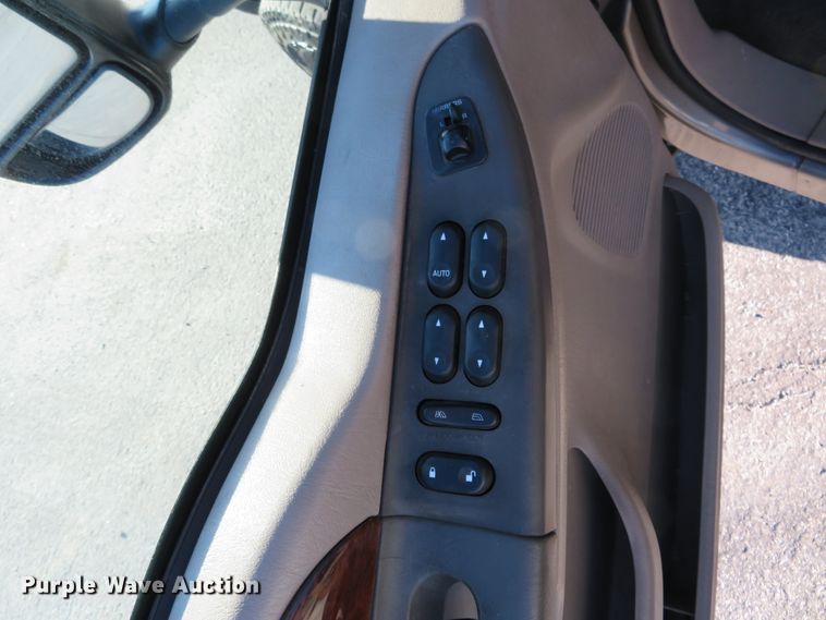 image for item DI3917 2002 Ford F250 Super Duty Lariat  Crew Cab pickup truck