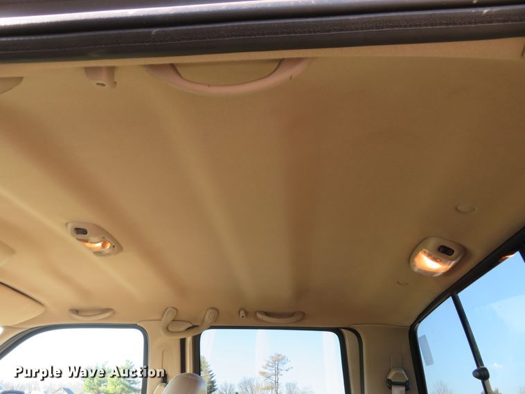 image for item DI3917 2002 Ford F250 Super Duty Lariat  Crew Cab pickup truck