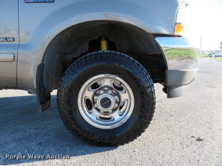 image for item DI3917 2002 Ford F250 Super Duty Lariat  Crew Cab pickup truck