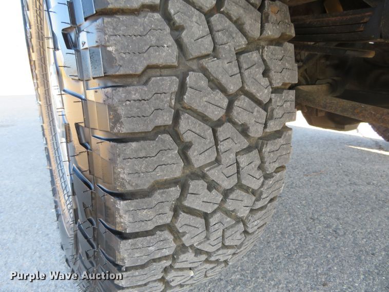 image for item DI3917 2002 Ford F250 Super Duty Lariat  Crew Cab pickup truck