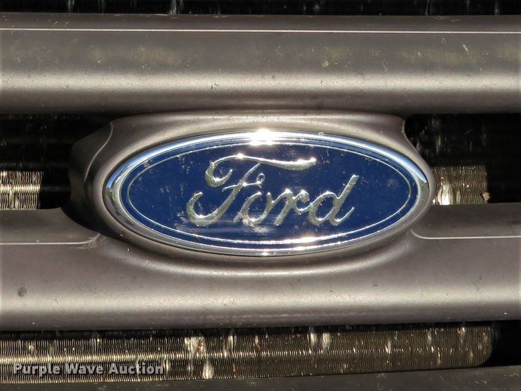 image for item DI3917 2002 Ford F250 Super Duty Lariat  Crew Cab pickup truck