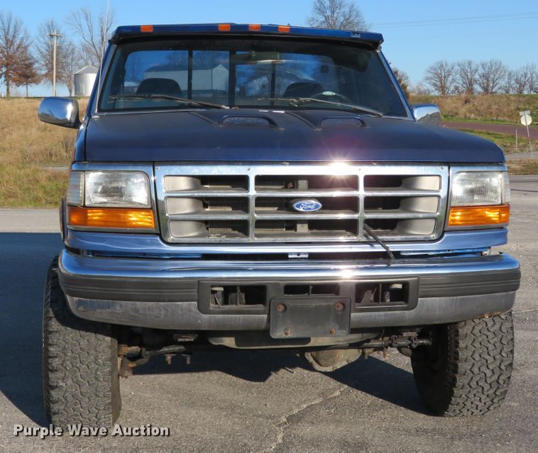 image for item DI3918 1997 Ford F350 XLT  pickup truck