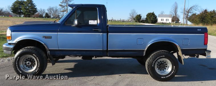 image for item DI3918 1997 Ford F350 XLT  pickup truck
