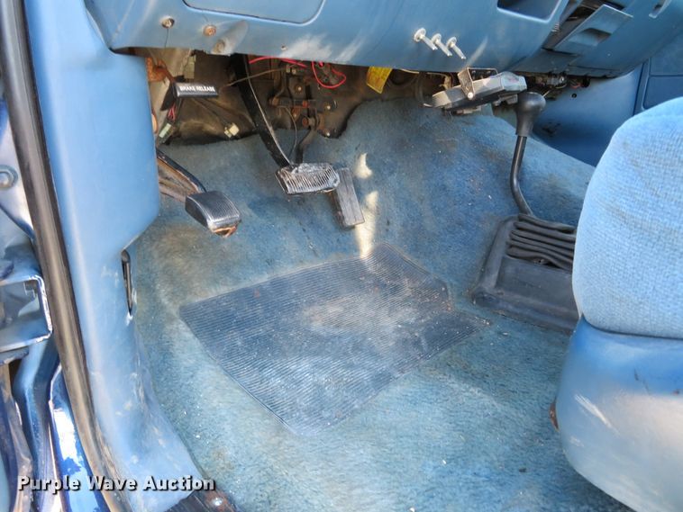 image for item DI3918 1997 Ford F350 XLT  pickup truck