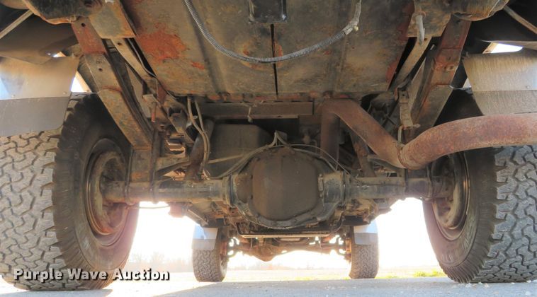 image for item DI3918 1997 Ford F350 XLT  pickup truck