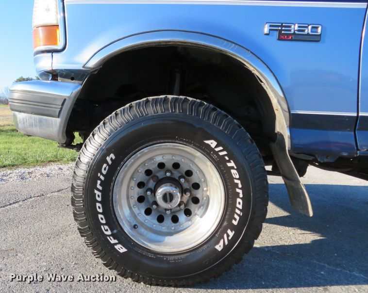 image for item DI3918 1997 Ford F350 XLT  pickup truck