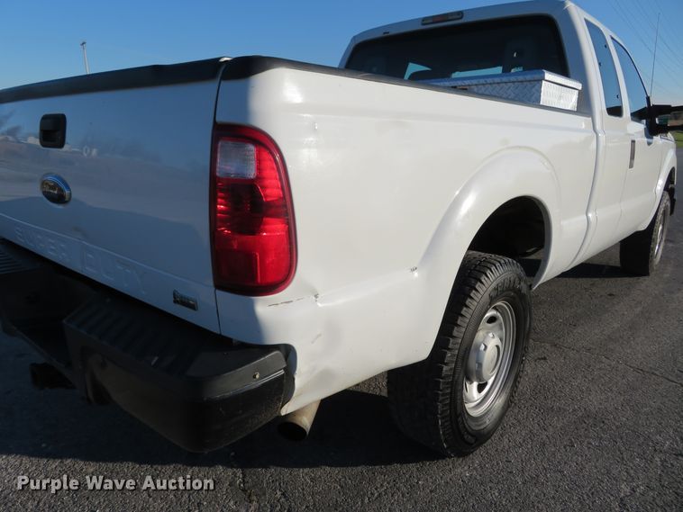 image for item DI3919 2013 Ford F250 Super Duty XL  SuperCab pickup truck