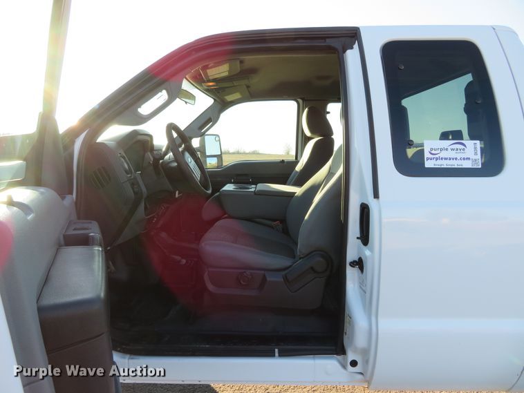 image for item DI3919 2013 Ford F250 Super Duty XL  SuperCab pickup truck