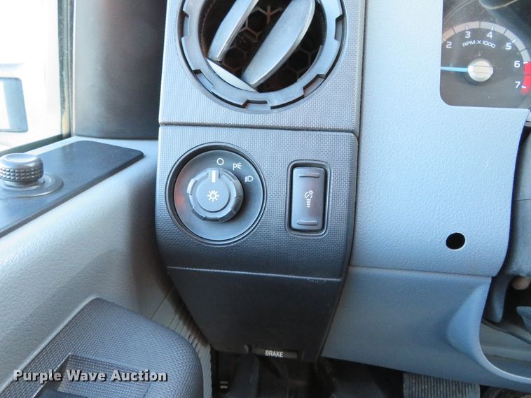 image for item DI3919 2013 Ford F250 Super Duty XL  SuperCab pickup truck