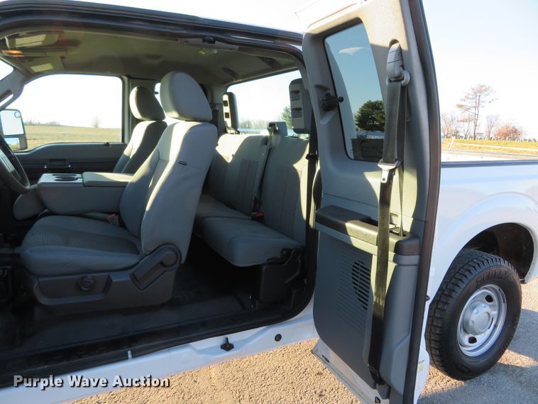 image for item DI3919 2013 Ford F250 Super Duty XL  SuperCab pickup truck