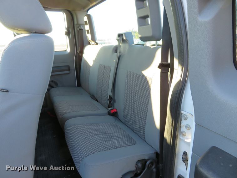 image for item DI3919 2013 Ford F250 Super Duty XL  SuperCab pickup truck