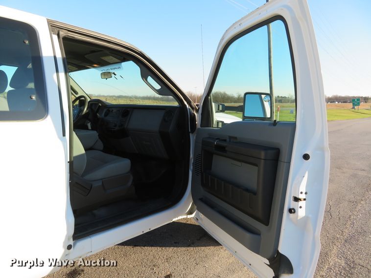 image for item DI3919 2013 Ford F250 Super Duty XL  SuperCab pickup truck