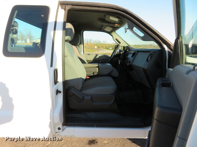 image for item DI3919 2013 Ford F250 Super Duty XL  SuperCab pickup truck