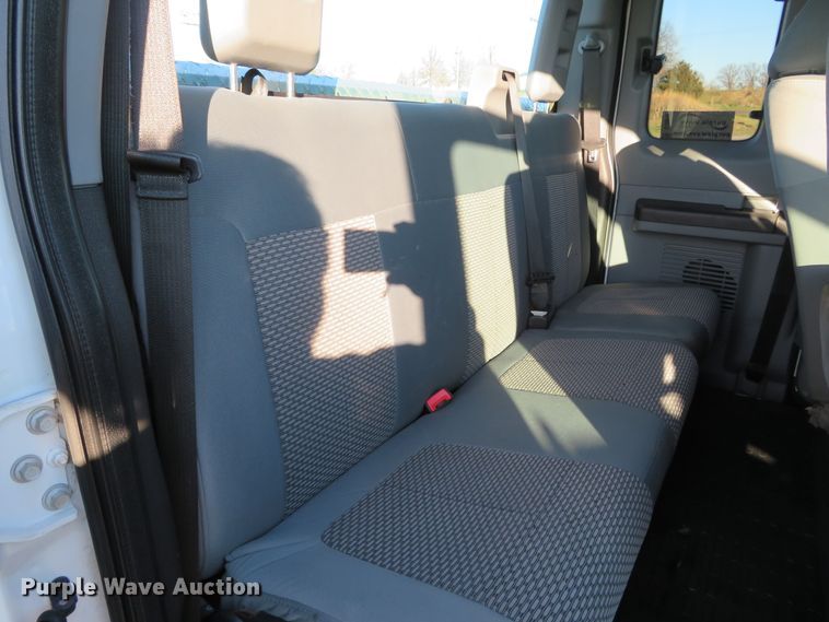 image for item DI3919 2013 Ford F250 Super Duty XL  SuperCab pickup truck