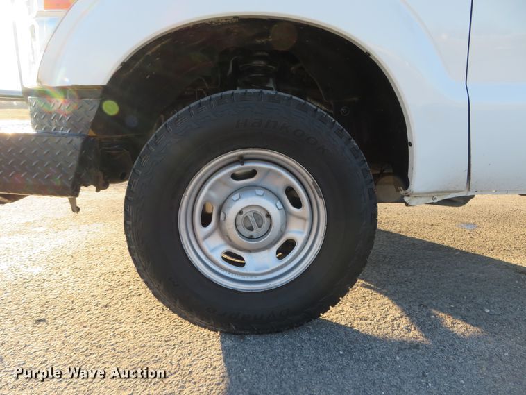 image for item DI3919 2013 Ford F250 Super Duty XL  SuperCab pickup truck