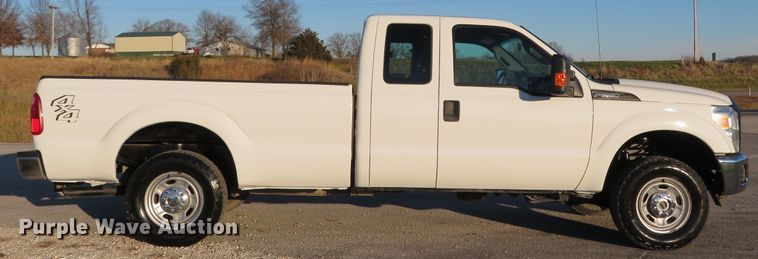 image for item DI3920 2015 Ford F250 Super Duty XL  SuperCab pickup truck