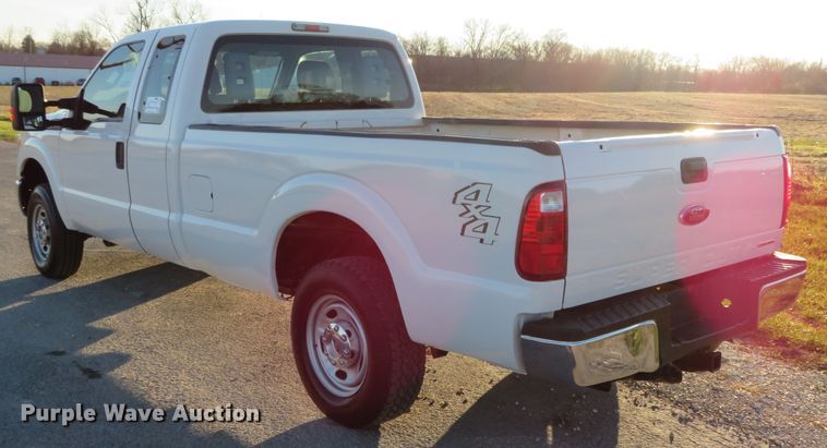 image for item DI3920 2015 Ford F250 Super Duty XL  SuperCab pickup truck