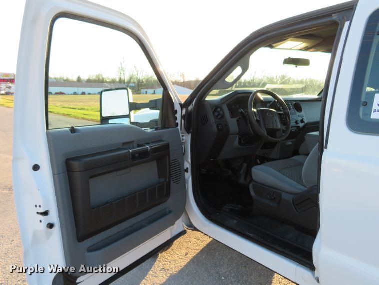 image for item DI3920 2015 Ford F250 Super Duty XL  SuperCab pickup truck