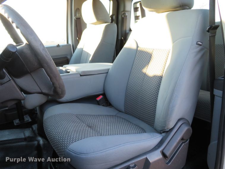 image for item DI3920 2015 Ford F250 Super Duty XL  SuperCab pickup truck