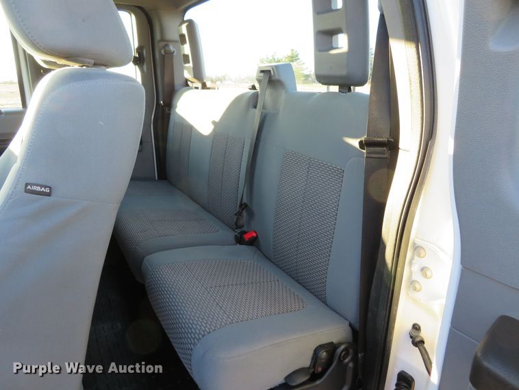 image for item DI3920 2015 Ford F250 Super Duty XL  SuperCab pickup truck