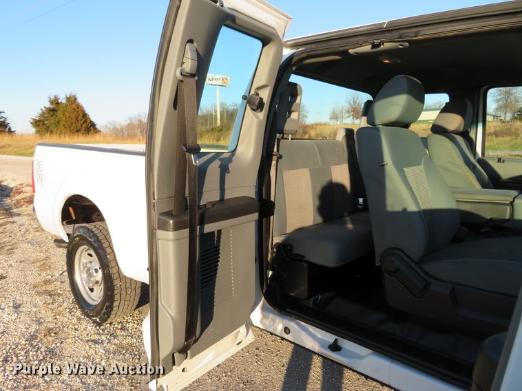 image for item DI3920 2015 Ford F250 Super Duty XL  SuperCab pickup truck