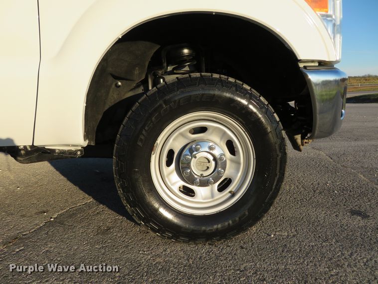 image for item DI3920 2015 Ford F250 Super Duty XL  SuperCab pickup truck