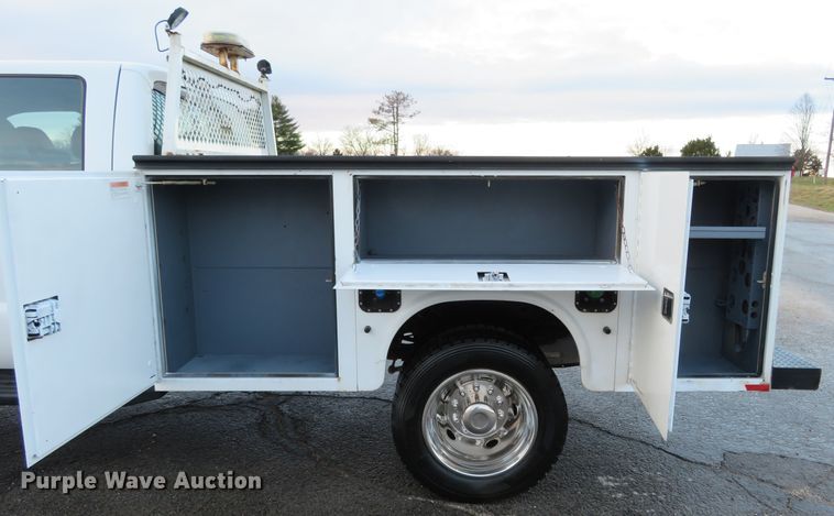 image for item DI3935 2013 Ford F450 Super Duty XL  utility truck