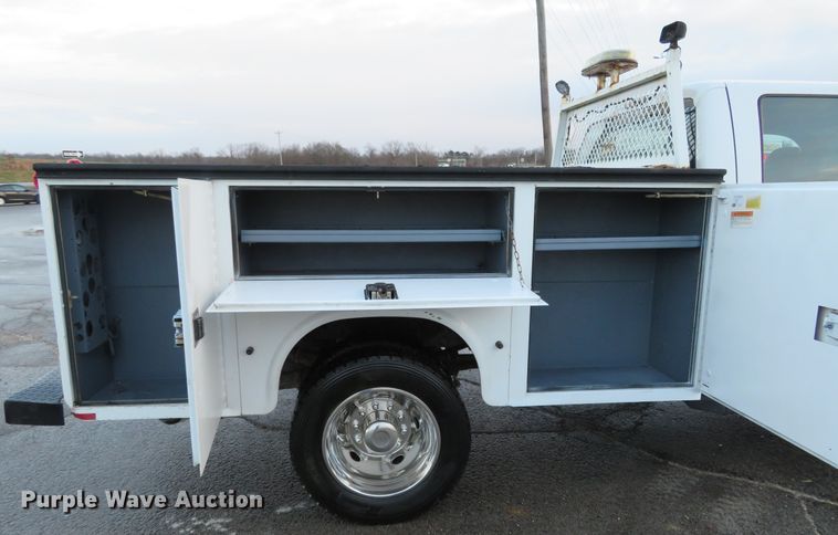 image for item DI3935 2013 Ford F450 Super Duty XL  utility truck