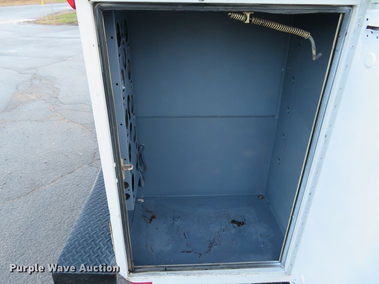 image for item DI3935 2013 Ford F450 Super Duty XL  utility truck