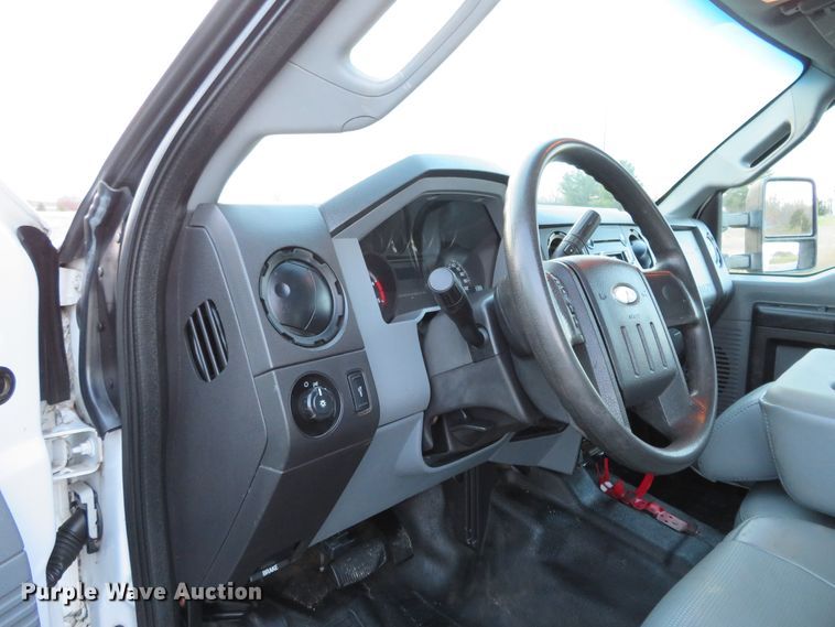 image for item DI3935 2013 Ford F450 Super Duty XL  utility truck