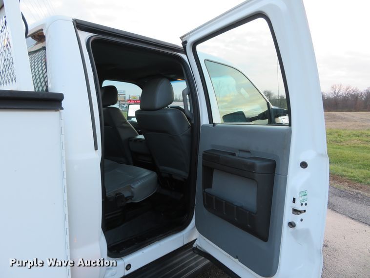 image for item DI3935 2013 Ford F450 Super Duty XL  utility truck