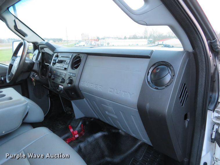 image for item DI3935 2013 Ford F450 Super Duty XL  utility truck