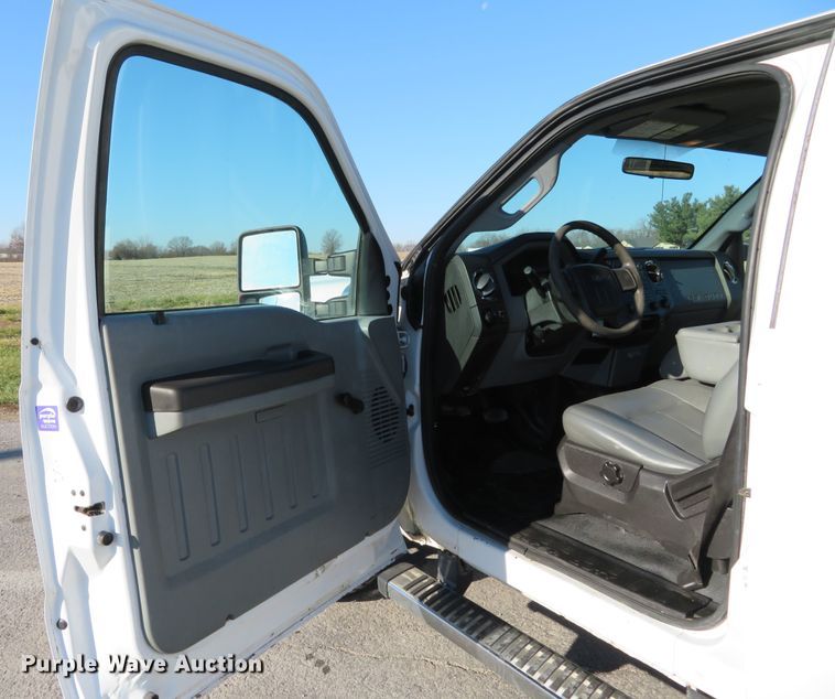 image for item DI3941 2012 Ford F250 Super Duty XL  Crew Cab pickup truck