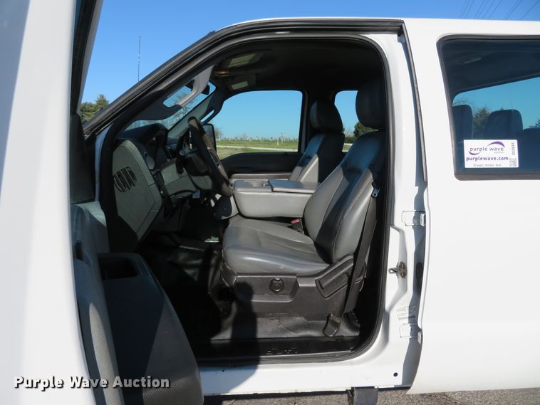 image for item DI3941 2012 Ford F250 Super Duty XL  Crew Cab pickup truck