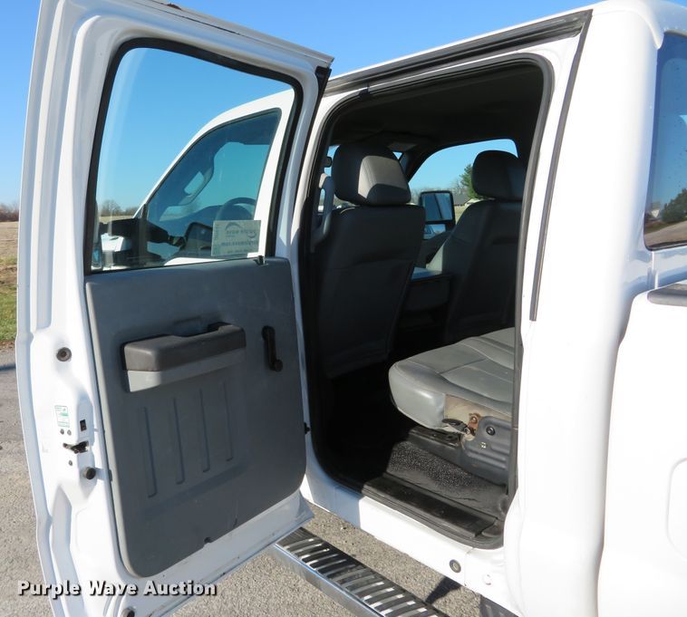 image for item DI3941 2012 Ford F250 Super Duty XL  Crew Cab pickup truck
