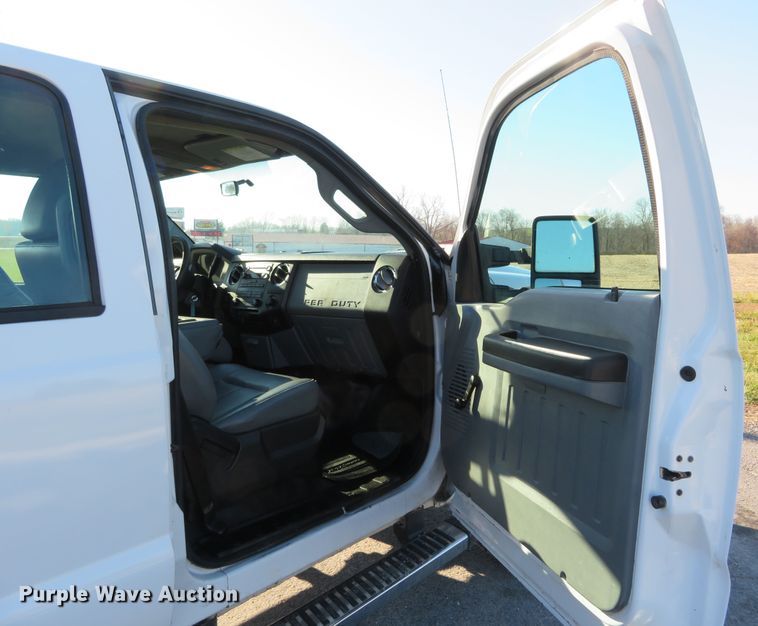 image for item DI3941 2012 Ford F250 Super Duty XL  Crew Cab pickup truck