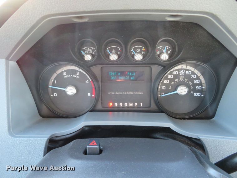 image for item DI3943 2012 Ford F450 Super Duty XL  flatbed truck