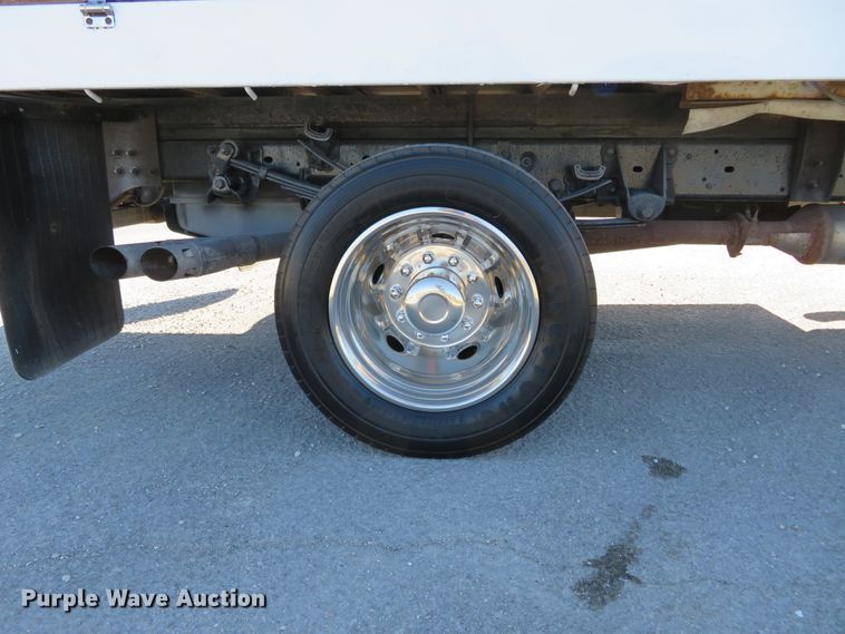 image for item DI3943 2012 Ford F450 Super Duty XL  flatbed truck