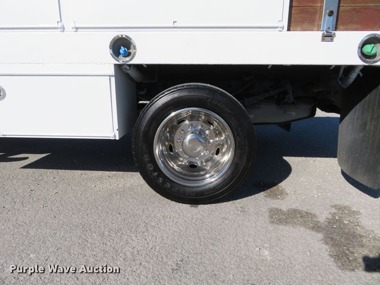 image for item DI3943 2012 Ford F450 Super Duty XL  flatbed truck