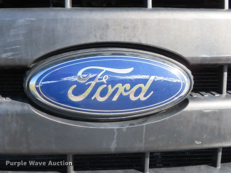 image for item DI3943 2012 Ford F450 Super Duty XL  flatbed truck