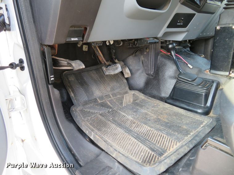 image for item DI3956 2011 Ford F450 Super Duty XL  dump truck