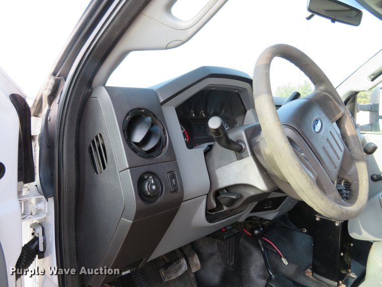 image for item DI3956 2011 Ford F450 Super Duty XL  dump truck