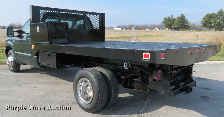 image for item DI3958 2002 Ford F350 Super Duty XL  dump flatbed pickup truck